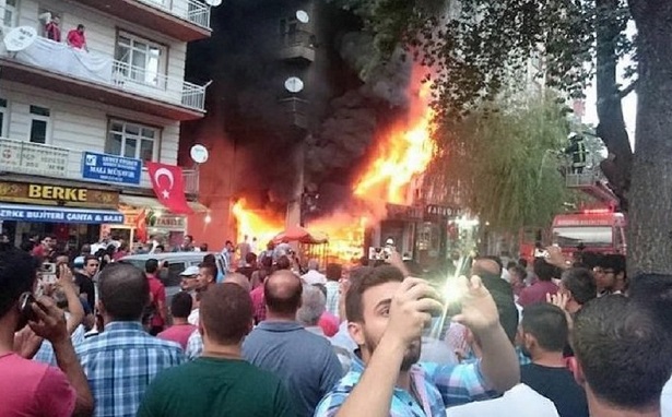 Gül Kitabevi davasında 3 tahliye