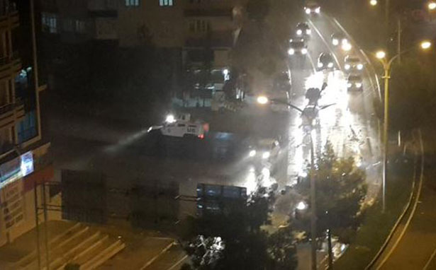 Diyarbakır&#8217;da polis saldırısı: Bir çocuk vuruldu