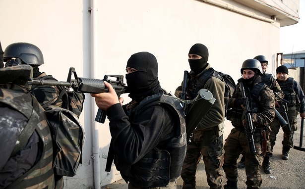Sur&#8217;da 3 özel harekatçı hayatını kaybetti