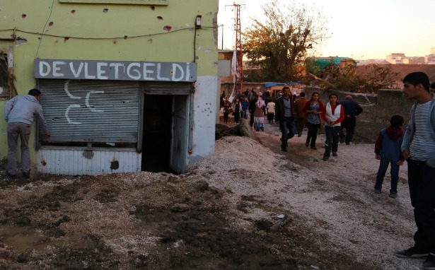 Bıçak sırtında günler &#8211; Mehmet Yılmazer (Sodap.org)