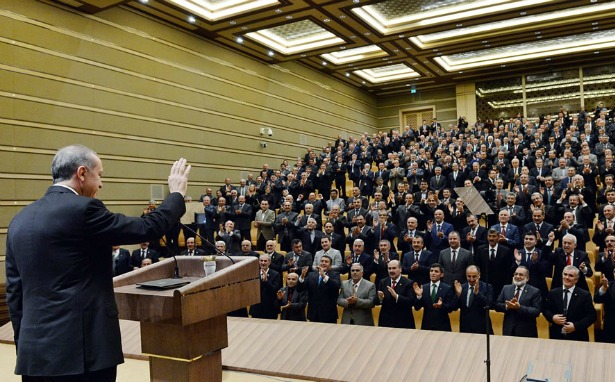 Erdoğan&#8217;ın gözdesi muhtarlara zam müjdesi maliye bakanından