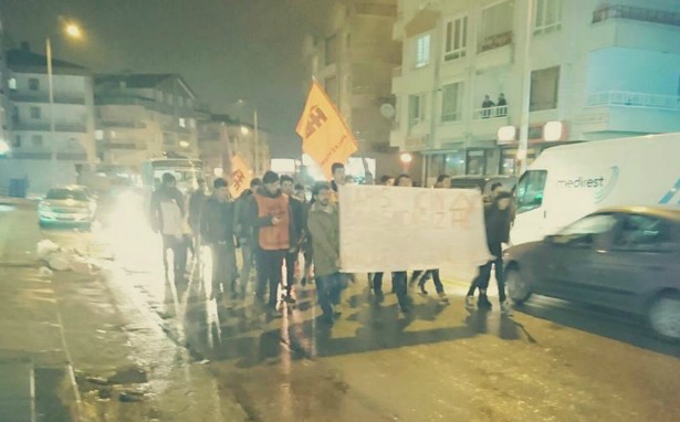 Şahintepe gençliği barış için yürüdü: &#8220;AKP&#8217;yi de savaş düzenini de yeneceğiz&#8221;