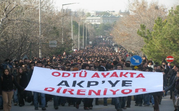&#8216;Üniversite biat etmez&#8217;