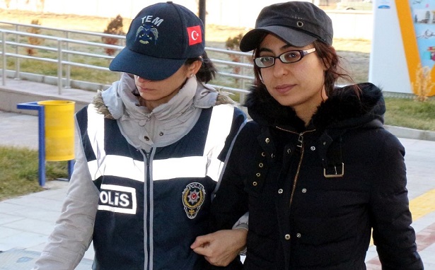 Urfa ve Burdur’da Kürt siyasetçiler tutuklandı