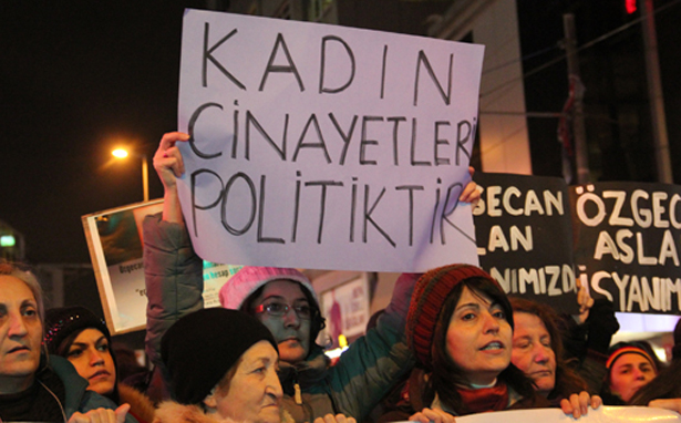 2015 yılında 303 kadın erkekler tarafından öldürüldü