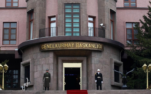 TSK’dan &#8216;darbe&#8217; açıklaması: Emir-komuta hiyerarşisi dışı harekete taviz yok