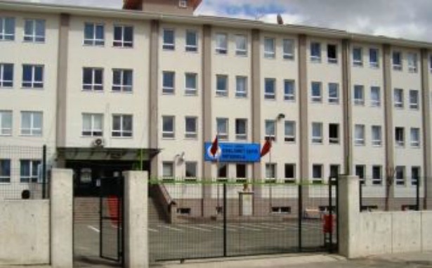 Din Kültürü öğretmeninden öğrencilere şiddet