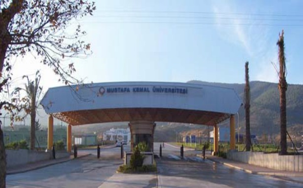 Mustafa Kemal Üniversitesi&#8217;nde Roboski ve Ankara anmasına katılanlara ceza