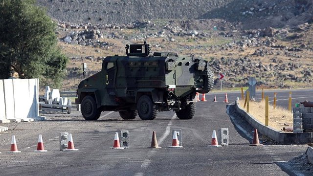 Nusaybin&#8217;de dört asker, bir polis hayatını kaybetti