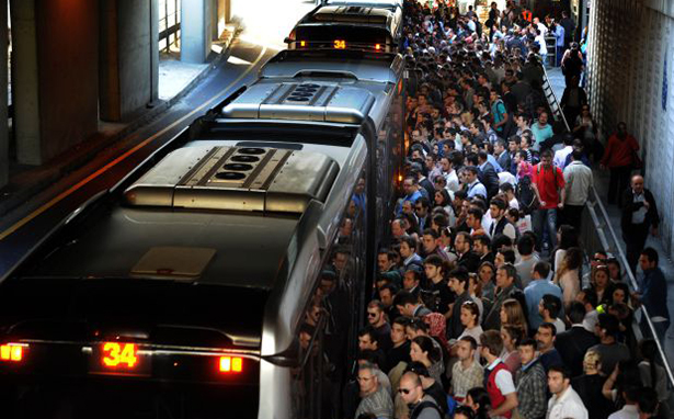 İBB’den yeni uygulama: Boş metrobüse binmek iki katı para