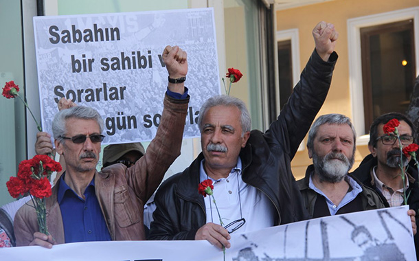 1 Mayıs Katliamı&#8217;nda yaşamını yitirenler için Kazancı Yokuşu&#8217;nda anma