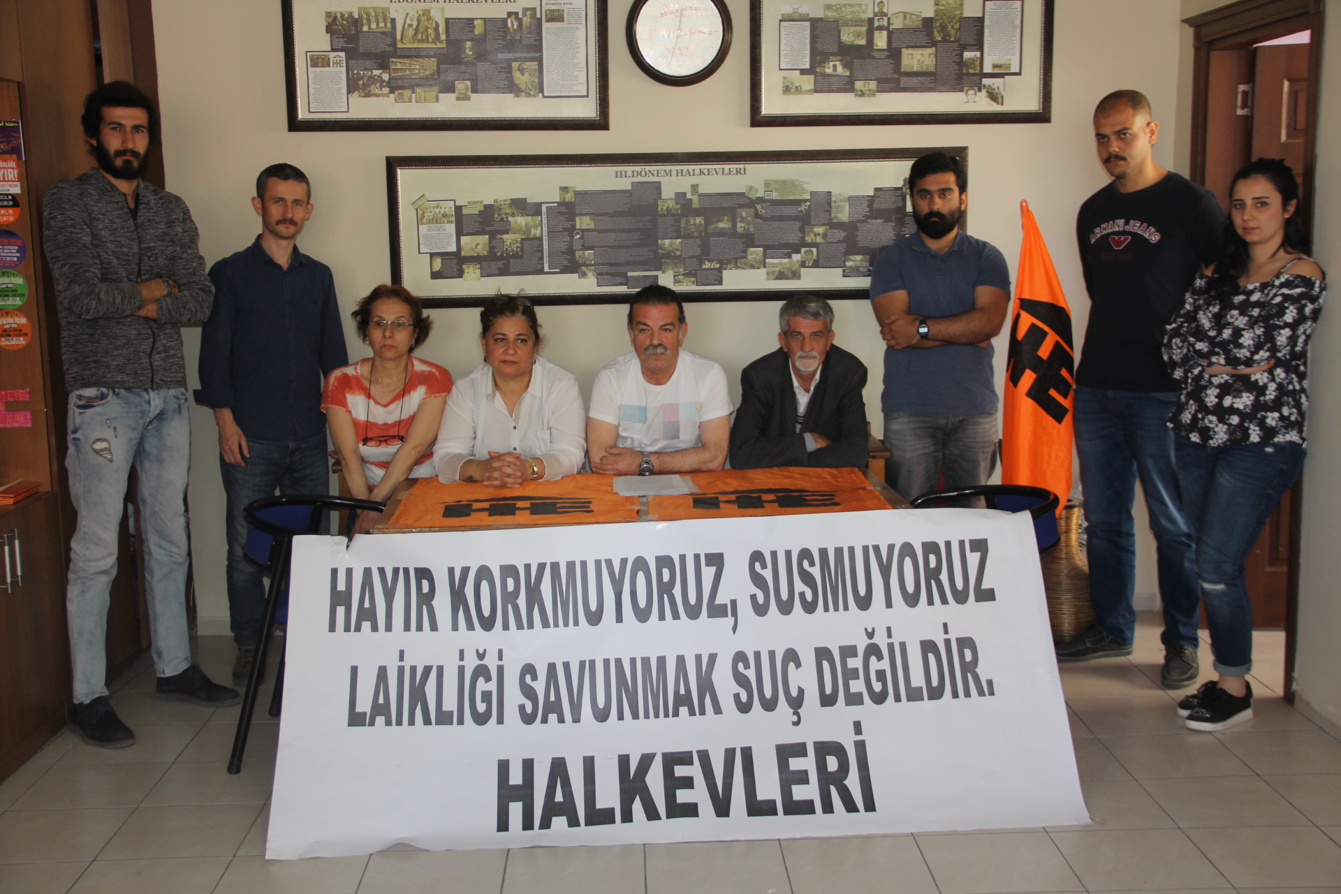 Adana&#8217;dan laiklik davasına çağrı: Laikliğe sahip çıkmak suç değildir