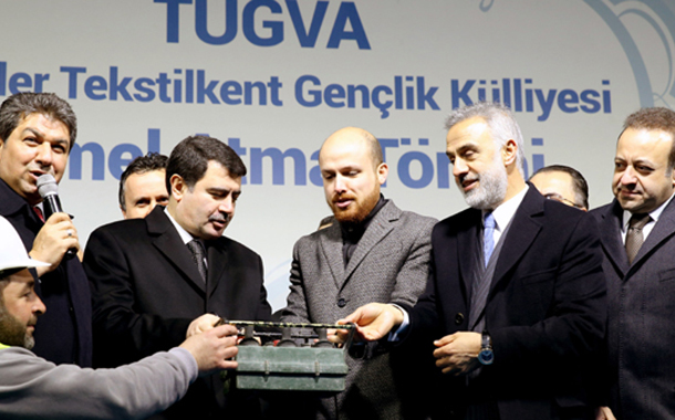 Devlet okulunun derslikleri de TÜGVA&#8217;nın hizmetinde