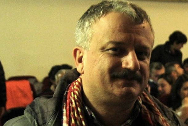 KHK ile ihraç edilen Barış Akademisyeni Ozan Devrim Yay gözaltına alındı