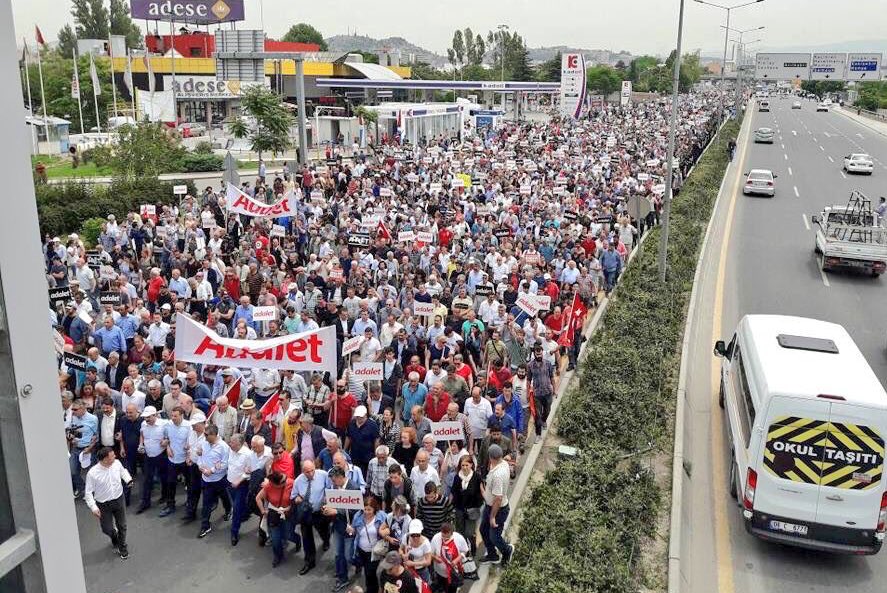 Bu yaz ne yapsak az: Ülkeye adalet, üniversiteye özgürlük gelecek! &#8211; Kolektif&#8217;in Sesi (Kolektifler.net)