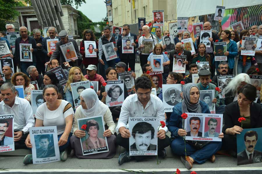Cumartesi Anneleri idam edilen ve bedeni kaybedilen Veysel Güney için adalet istedi