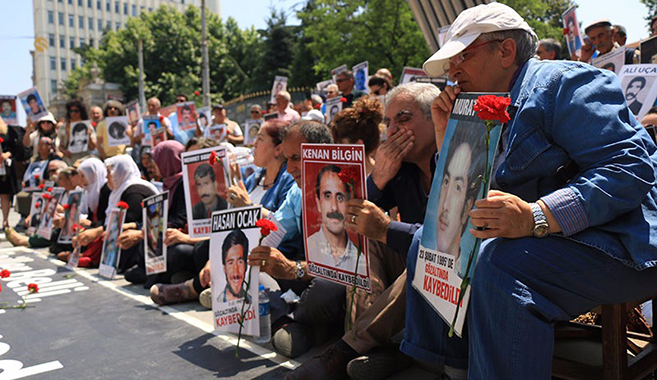 Cumartesi Anneleri: &#8220;Artık yeter, babadan oğula süren bu zulüm son bulsun&#8221;