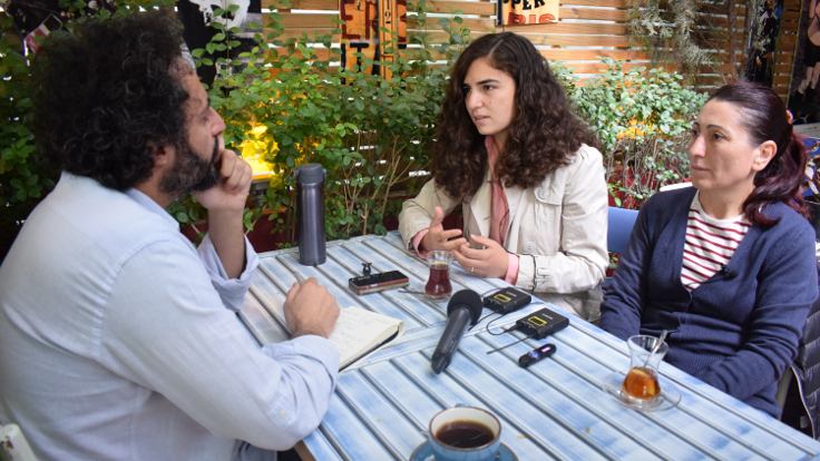 Esra Özakça: &#8220;Elinde idam ipi olan öğretmenler değildik&#8221; &#8211; İrfan Aktan (Gazete Duvar)