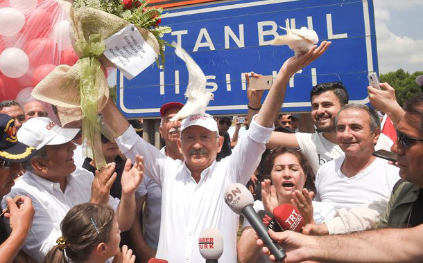 Kılıçdaroğlu: İktidar &#8216;Her istediğimizi yaparız&#8217; derse, biz de sokağa çıkarız
