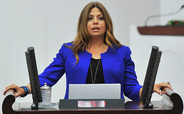 CHP&#8217;li Altıok: &#8220;Diyanet müftü nikahından da para kazanacak&#8221;