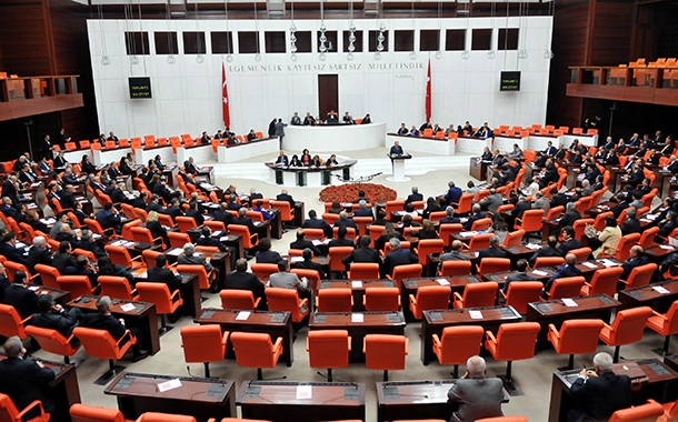 497 erkek &#8211; 103 kadın milletvekili Meclis&#8217;te