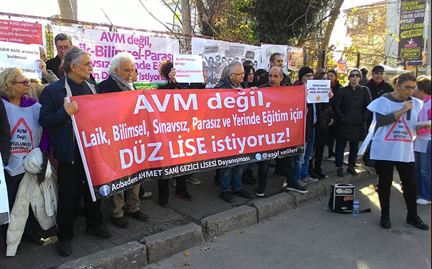 Acıbadem halkı: AVM değil, düz lise istiyoruz