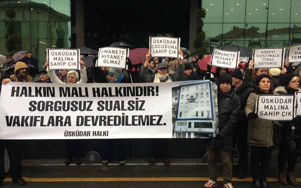 Üsküdarlılardan Ensar eylemi: &#8220;Üsküdarlıların malları hiçbir özel kuruma peşkeş çekilemez&#8221;