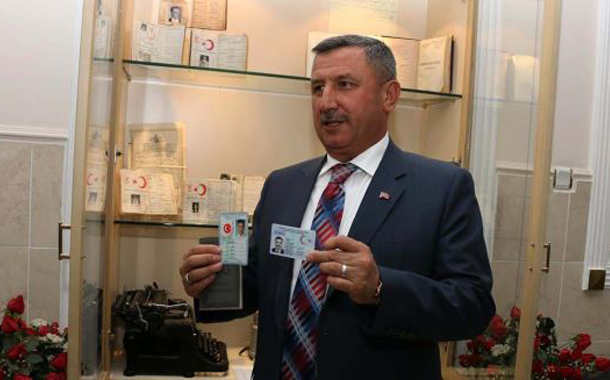 Burdur&#8217;un &#8216;Ak kadro&#8217; valisi açık alanda içki içilmesini yasakladı