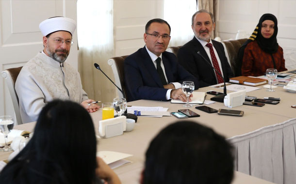 Bozdağ: Fetvalar merkezileşecek, tüm din görevlileri Diyanet sınavından geçecek