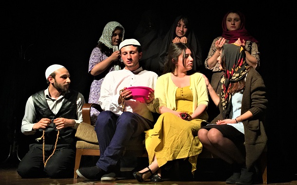 Trabzon’da üniversiteliler &#8220;Kazım için&#8221; sahne aldı