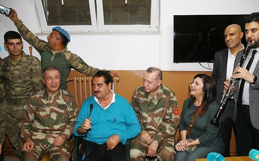 “Bugün savaş naraları atan sanatçılar 2013 Newroz’unda yer kapmak için birbirlerini eziyorlardı”
