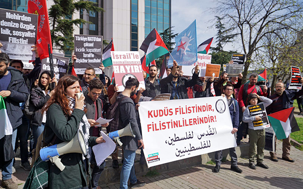 BDS Türkiye, işgalci İsrail&#8217;e karşı eylemdeydi: &#8220;Filistin toprağı Filistin halkınındır&#8221;