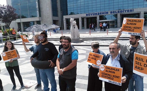 Halkevciler Ankara Büyükşehir Belediyesi&#8217;ni protesto etti: &#8220;Önlemler alınsın, güvenli kent istiyoruz&#8221;