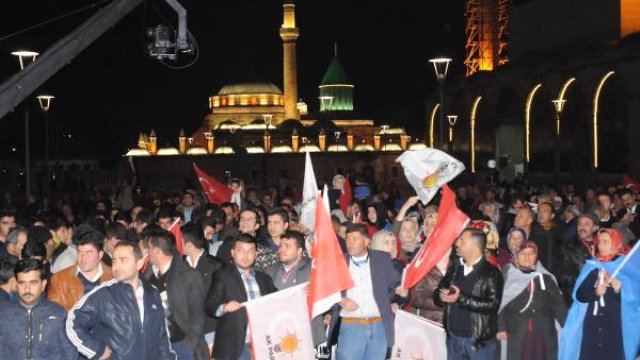 &#8220;Nasıl koyduk&#8221;, &#8220;size müstahak&#8221; ve ihtiyar köstebek &#8211; Hakkı Özdal (Gazete Duvar)