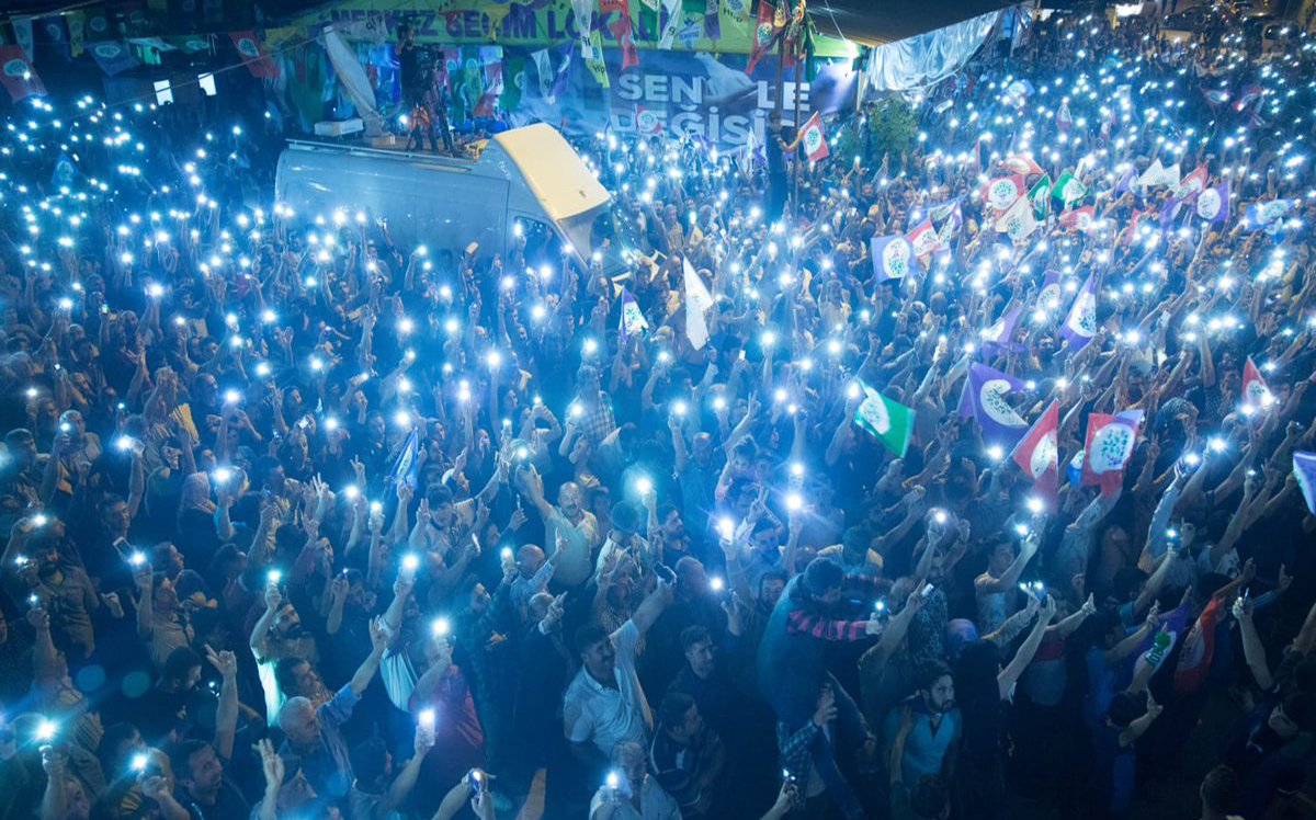 HDP&#8217;den miting gibi Batman ziyareti: &#8220;Gel konvoy gör, miting gör&#8221;