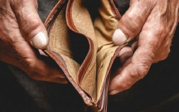Açlık sınırı asgari 2 bin 28 TL&#8217;ye, yoksulluk sınırı 6 bin 608 TL&#8217;ye ulaştı