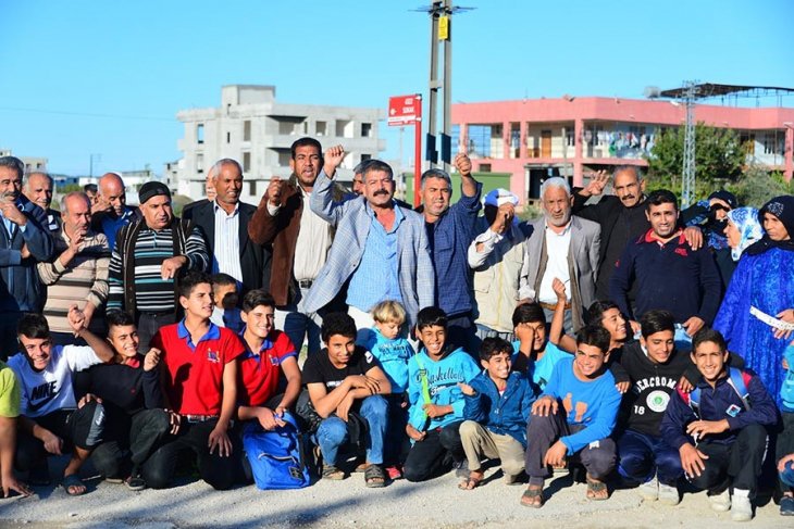 Adana&#8217;da okul eylemi: &#8220;Bu seçimde geleni kovacağız, çünkü gelen bize yalan söylüyor&#8221;