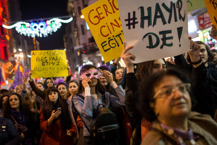 Sizin onurunuz yok mu beyler? – İnci Hekimoğlu (Artı Gerçek)