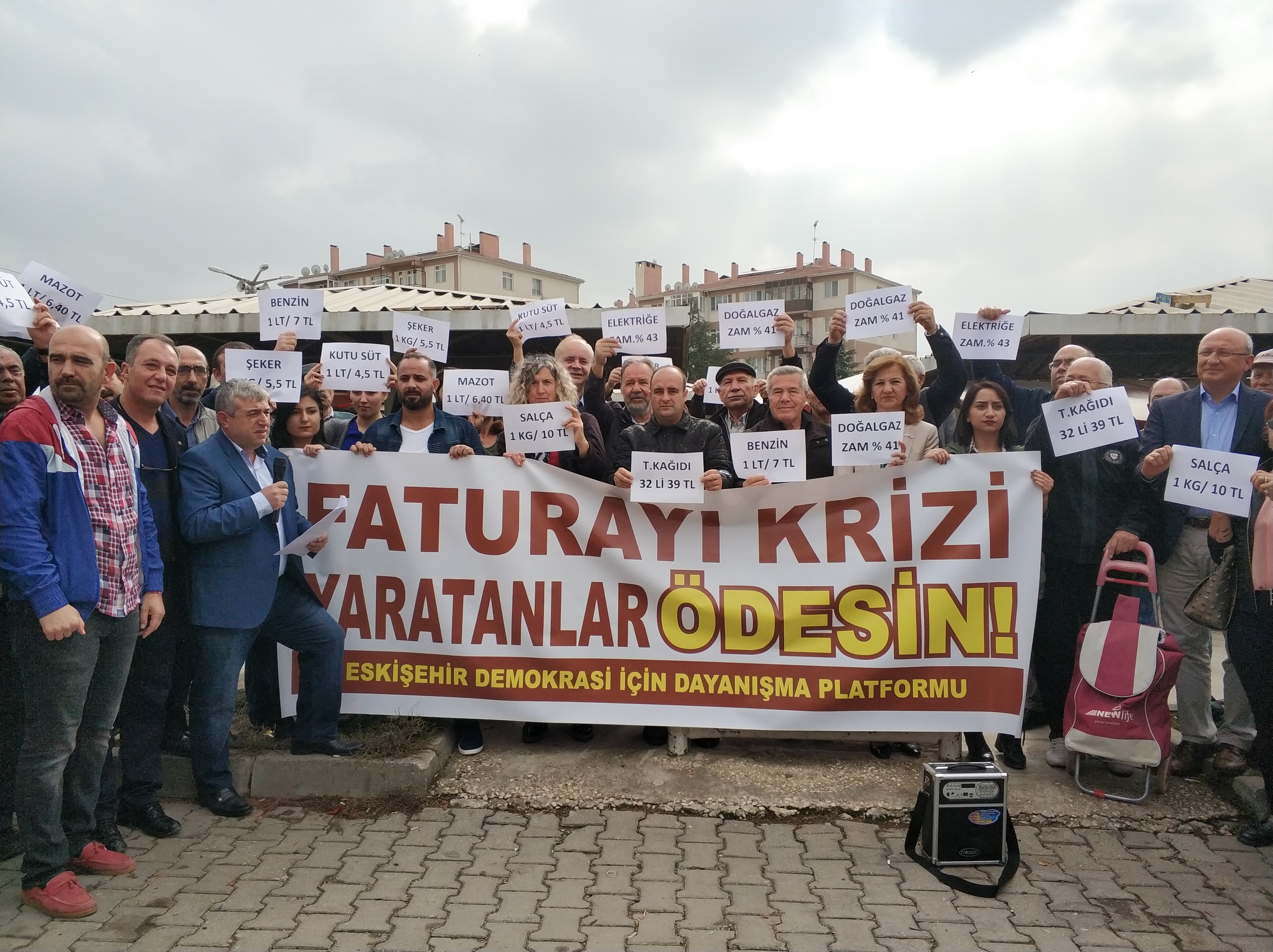 Eskişehirliler krize karşı eylem yaptı taleplerini sıraladı