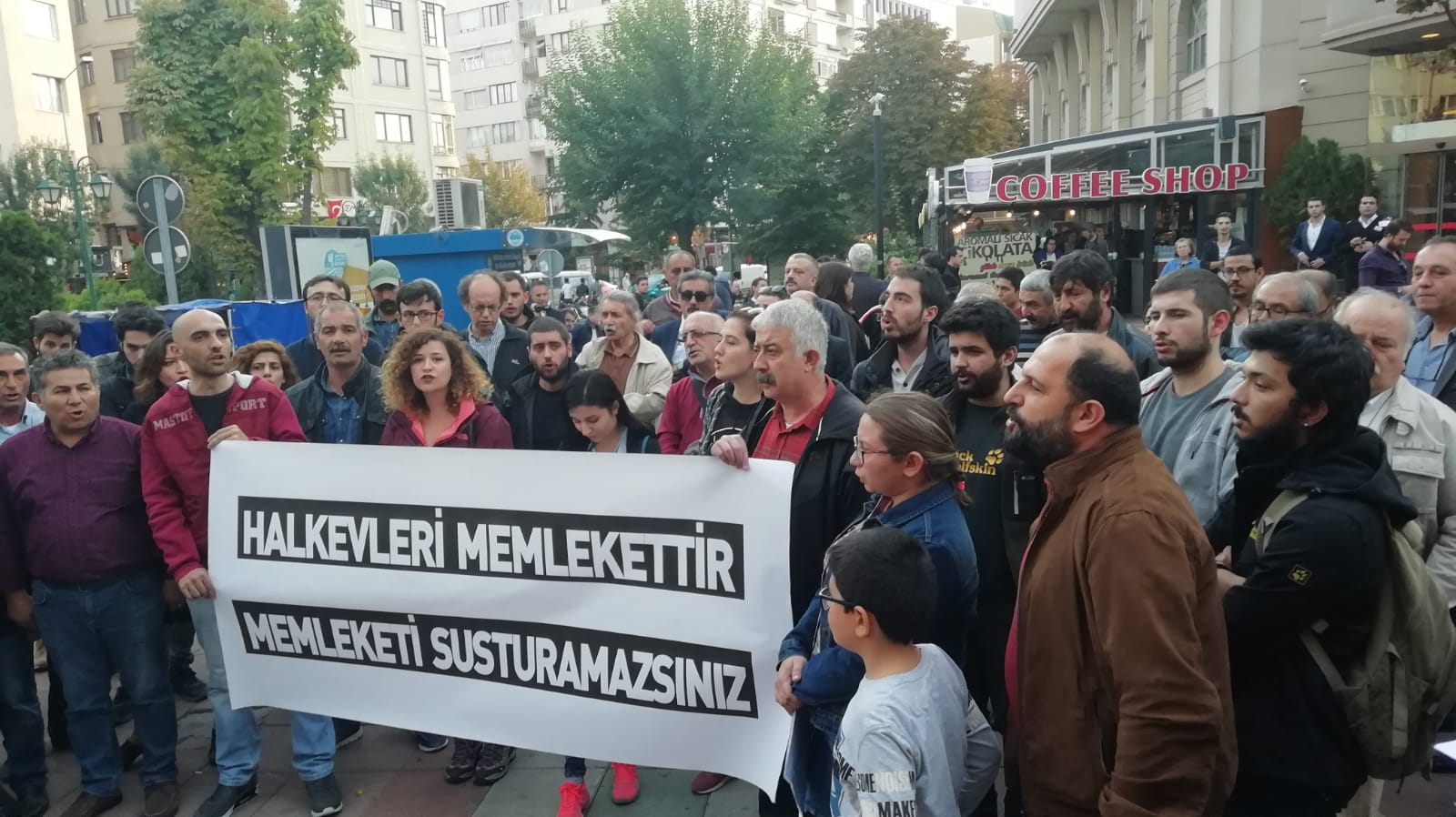 Eskişehir Halkevleri, Ankara&#8217;da düzenlenen operasyona karşı eylemdeydi