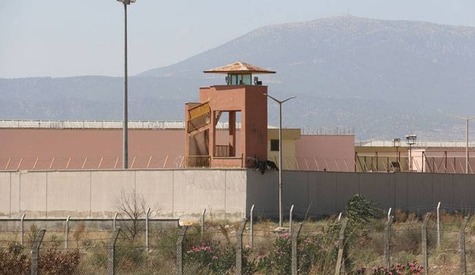 Gezen ve Beçet&#8217;in ardından bir tutuklu daha tecride karşı yaşamına son verdi