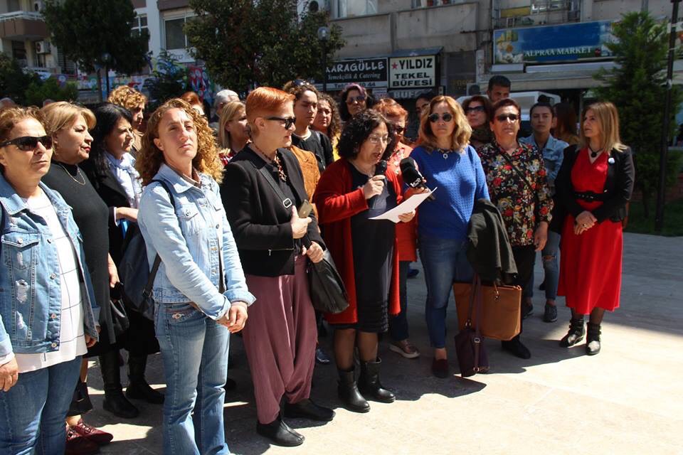 Mersin&#8217;de yerel seçimler öncesinde uyarı: &#8220;Kadın düşmanı adaylara oy yok!&#8221;