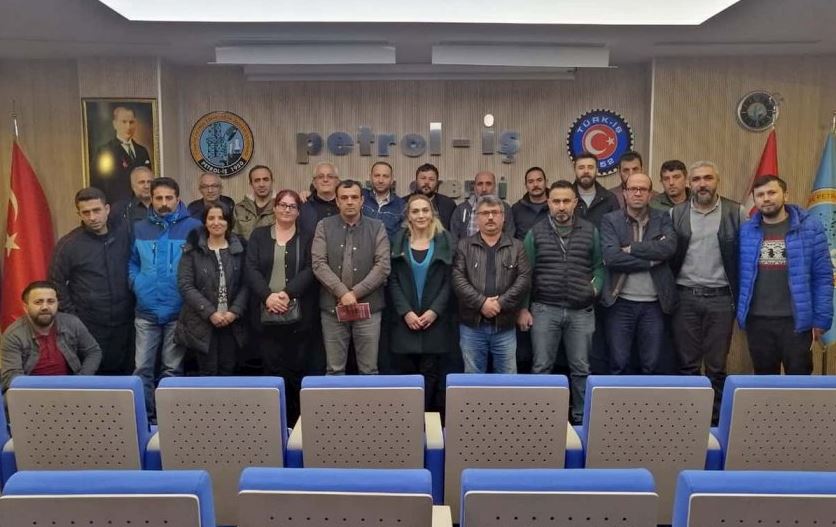 Kocaeli Bağımsız adayı Reyhan Başaran, işçi ve kamu emekçilerinin sendikalarıyla görüştü