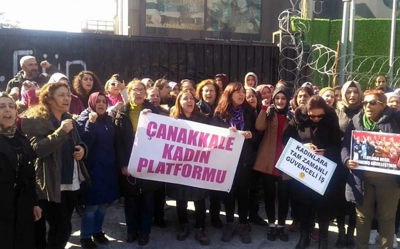 Çanakkale Kadın Platformu direnişteki Flormar işçilerini ziyaret etti