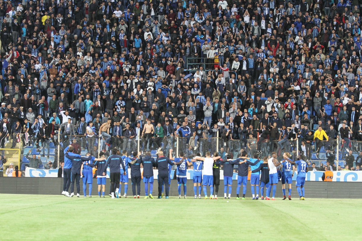 İstanbul&#8217;a bir selam da Adana Demirspor taraftarından: &#8220;İmamoğlu&#8217;na mazbatayı ver!&#8221;