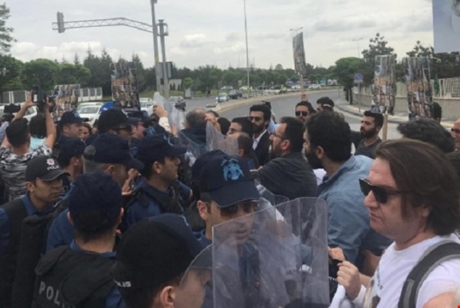 Çorlu tren katliamı ailelerine AYM önünde polis saldırısı