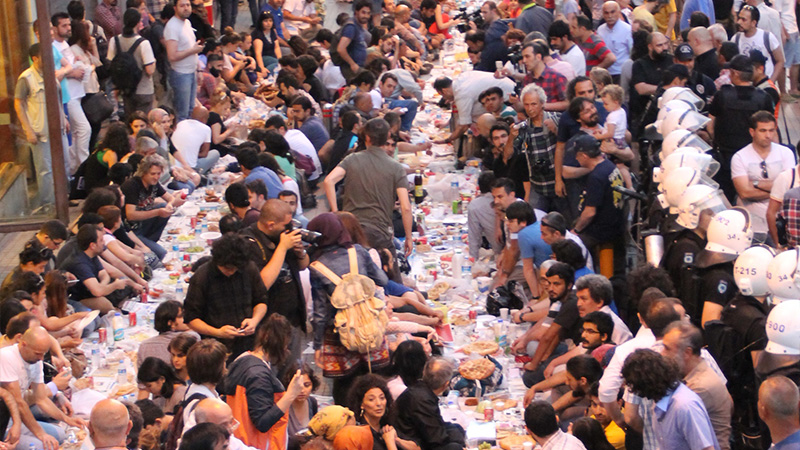 Dinbazlığın kırılma noktası: Gezi &#8211; Tayfun Atay (T24)
