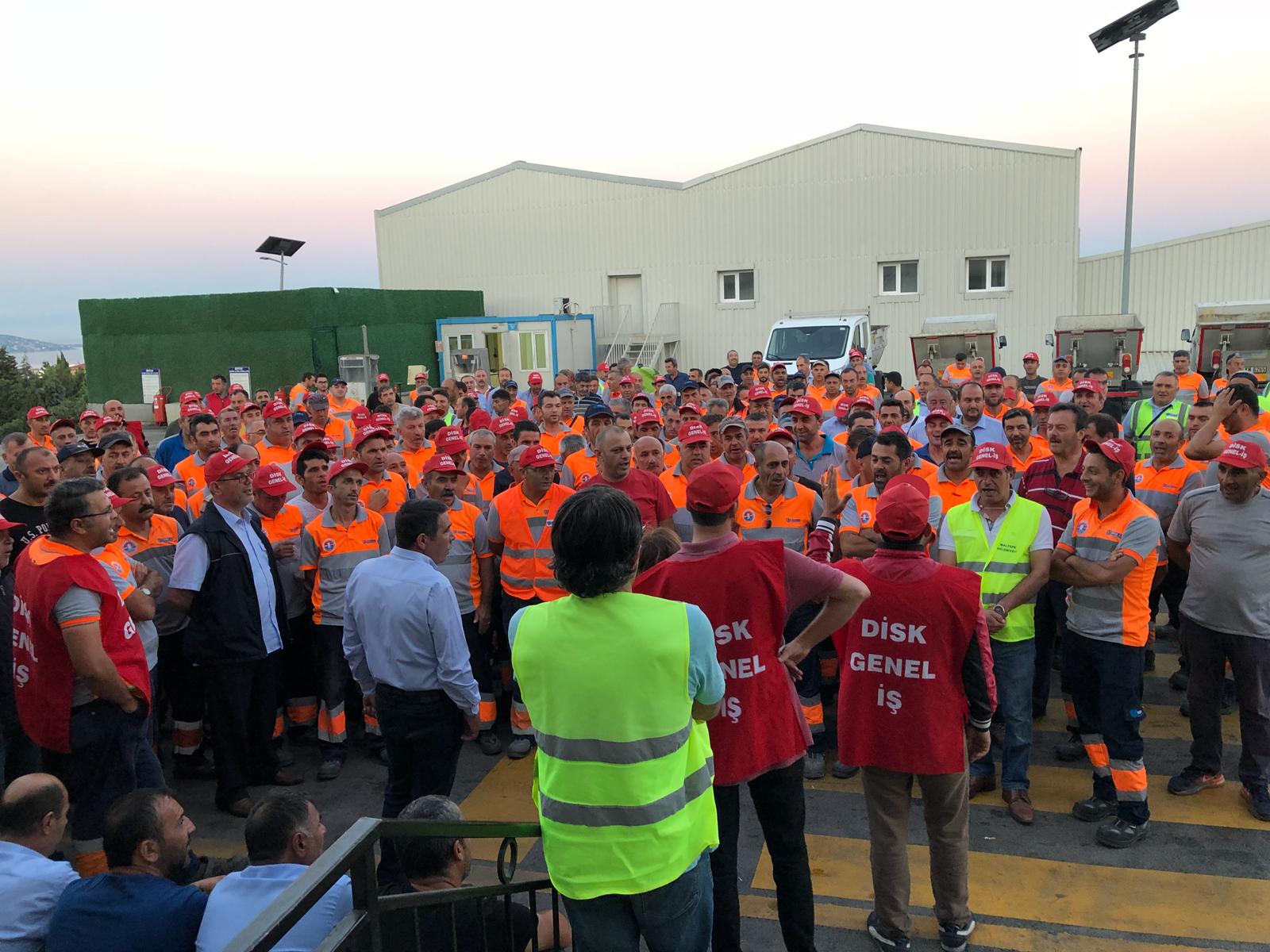 Maltepe Belediyesi işçileri iş bıraktı