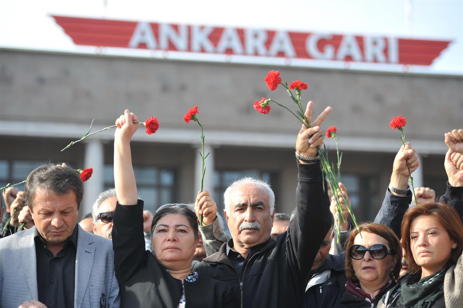 Ankara Katliamı&#8217;nda oğlunu kaybeden babaya &#8220;Erdoğan&#8217;a hakaretten&#8221; hapis