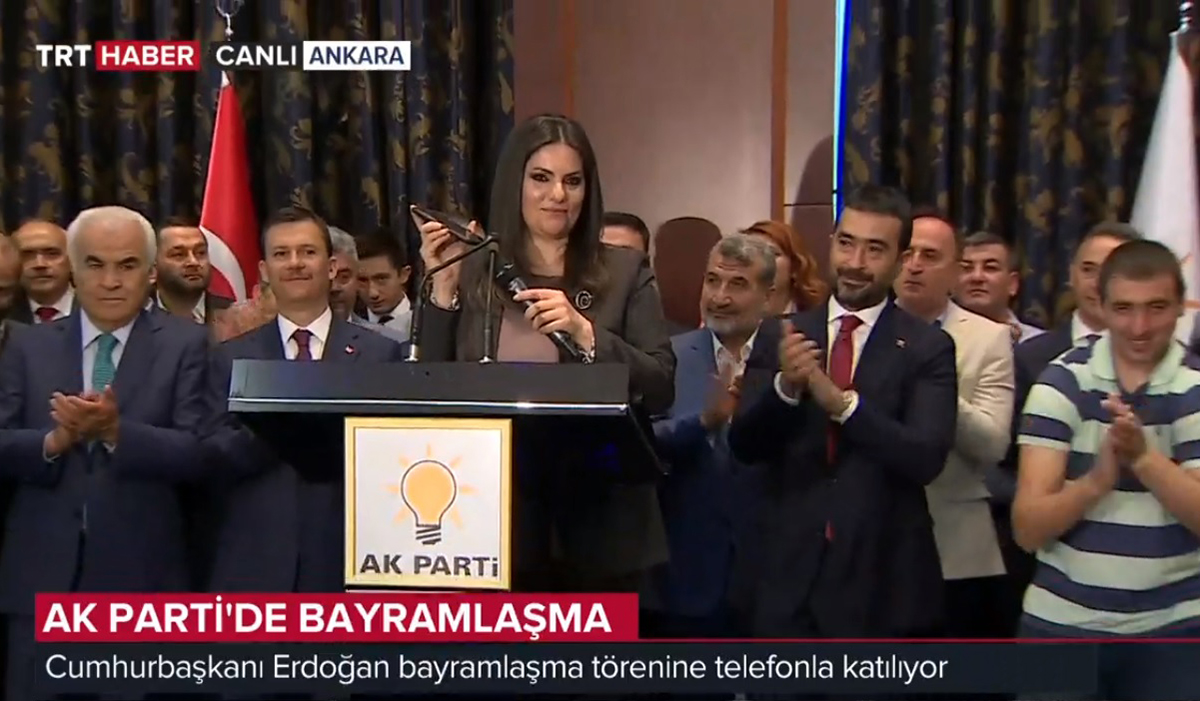 AKP&#8217;lilerle telefonda bayramlaşan Erdoğan: &#8220;Birçok ayrılık olabilir&#8221;